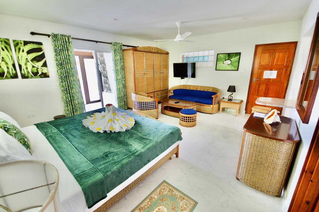 Sea Splash Self Catering And La Petite Maison Grand Anse  Dış mekan fotoğraf