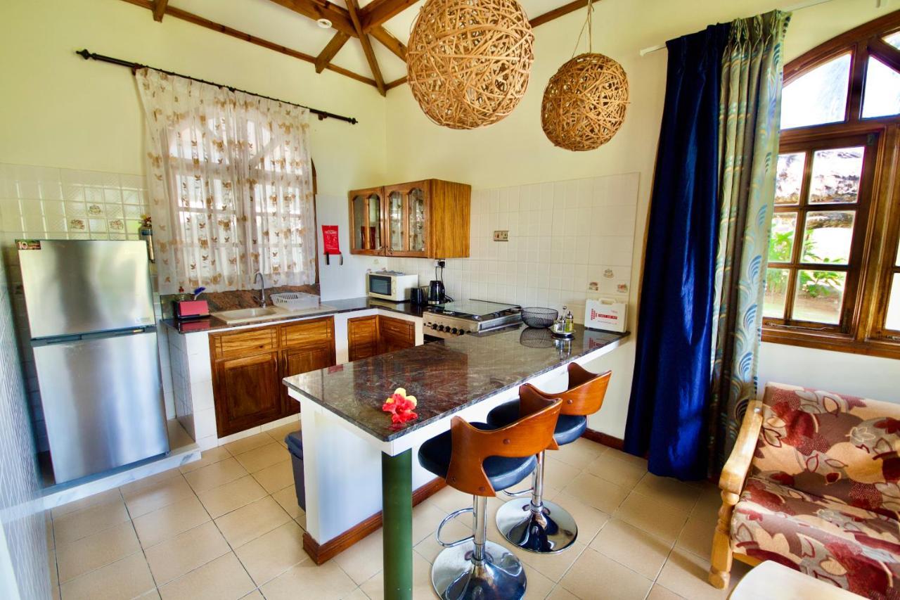 Sea Splash Self Catering And La Petite Maison Grand Anse  Dış mekan fotoğraf